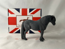 Load image into Gallery viewer, Copperfox Highland Pony Coppercub scale 1/32