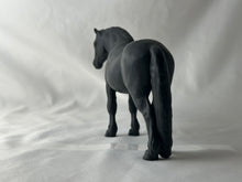 Load image into Gallery viewer, Copperfox Highland Pony Venti scale 1/20