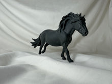 Load image into Gallery viewer, Copperfox Traditional Scale Scamp model